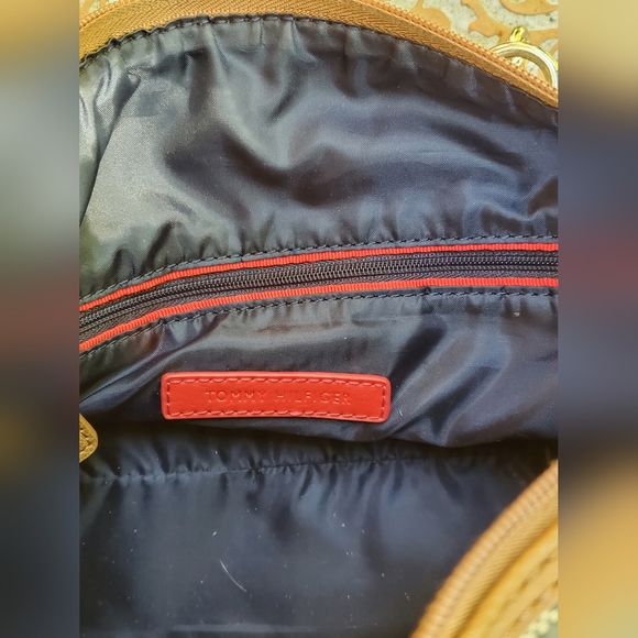 Tommy Hilfiger signature canvas dual handle satchel - Picture 9 of 11